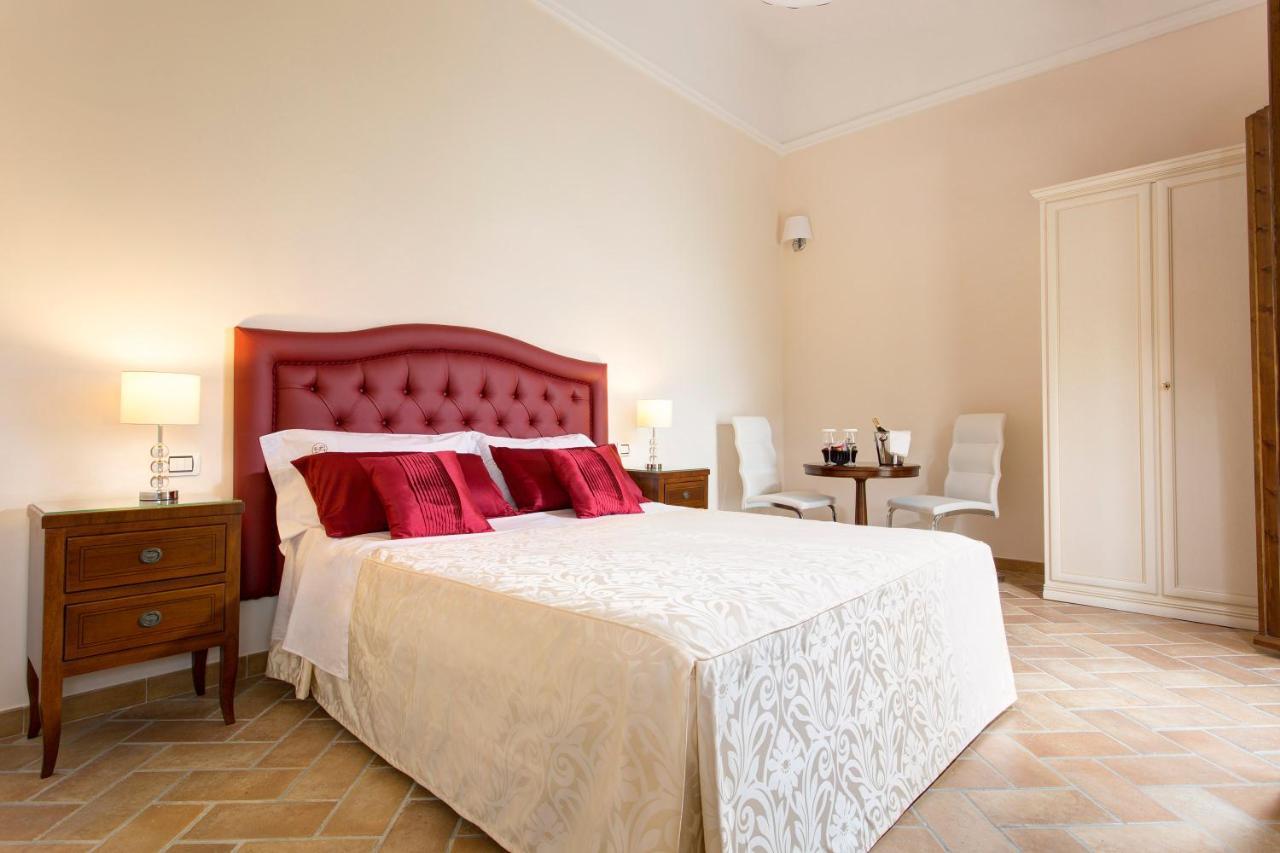 Relais Borgo Gentile Hotel Tarano ภายนอก รูปภาพ